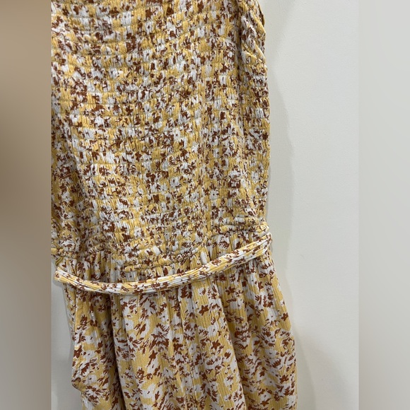 Abercrombie & Fitch Yellow Floral Romper with Tie- Back and Pockets - Size Small - Picture 3 of 5
